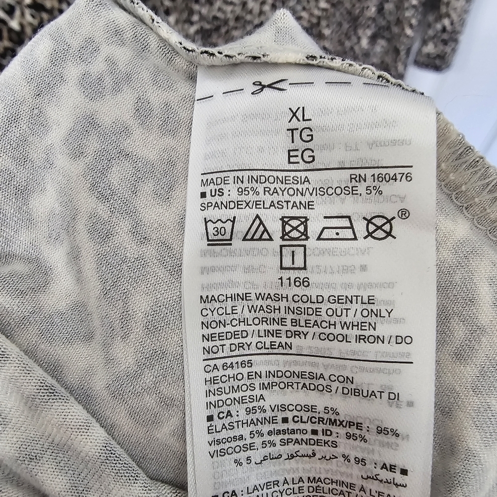 Old Navy animal print dress long sleeve round neck NWT XL - Picture 8 of 8